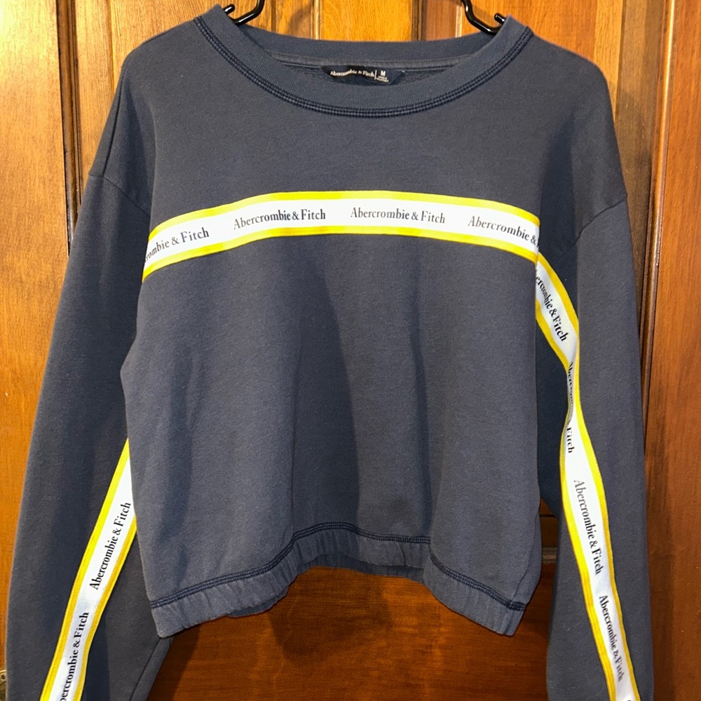 Abercrombie & Fitch Cropped Navy Sweatshirt